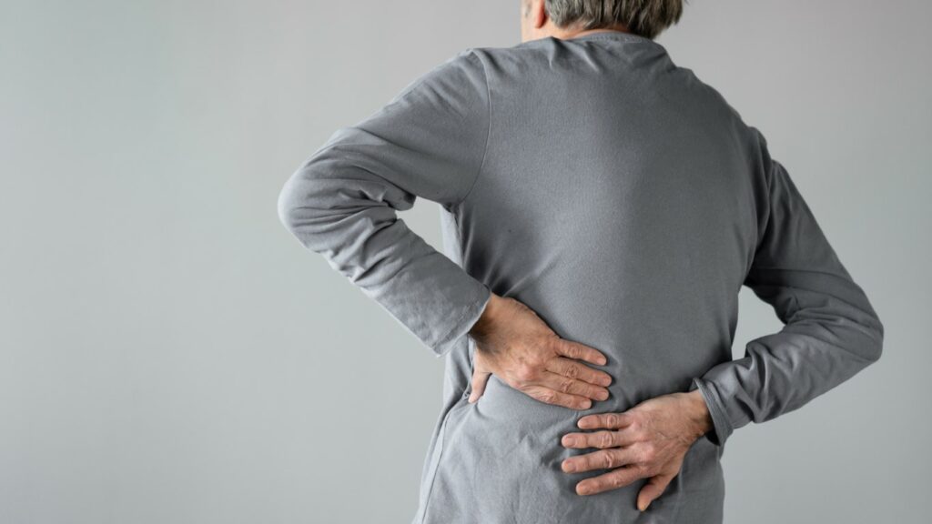 Souffrir de douleurs au niveau des reins