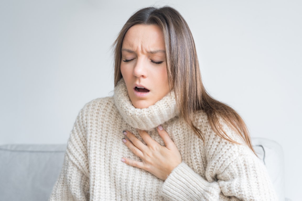 Des problèmes cardiaques ou pulmonaires peuvent causer des douleurs dans le dos