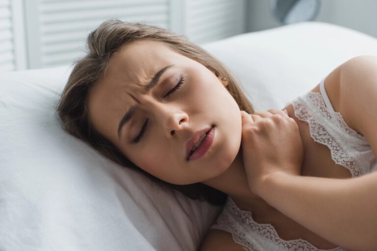 Oreilles, mâchoire, cervicales : comment tout est connecté
